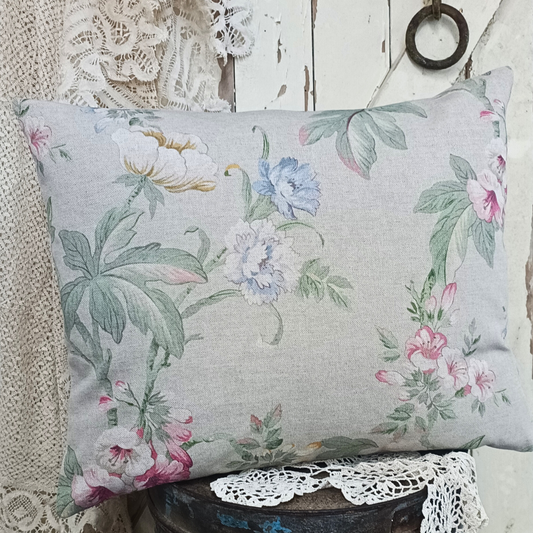 Vintage Floral Charm